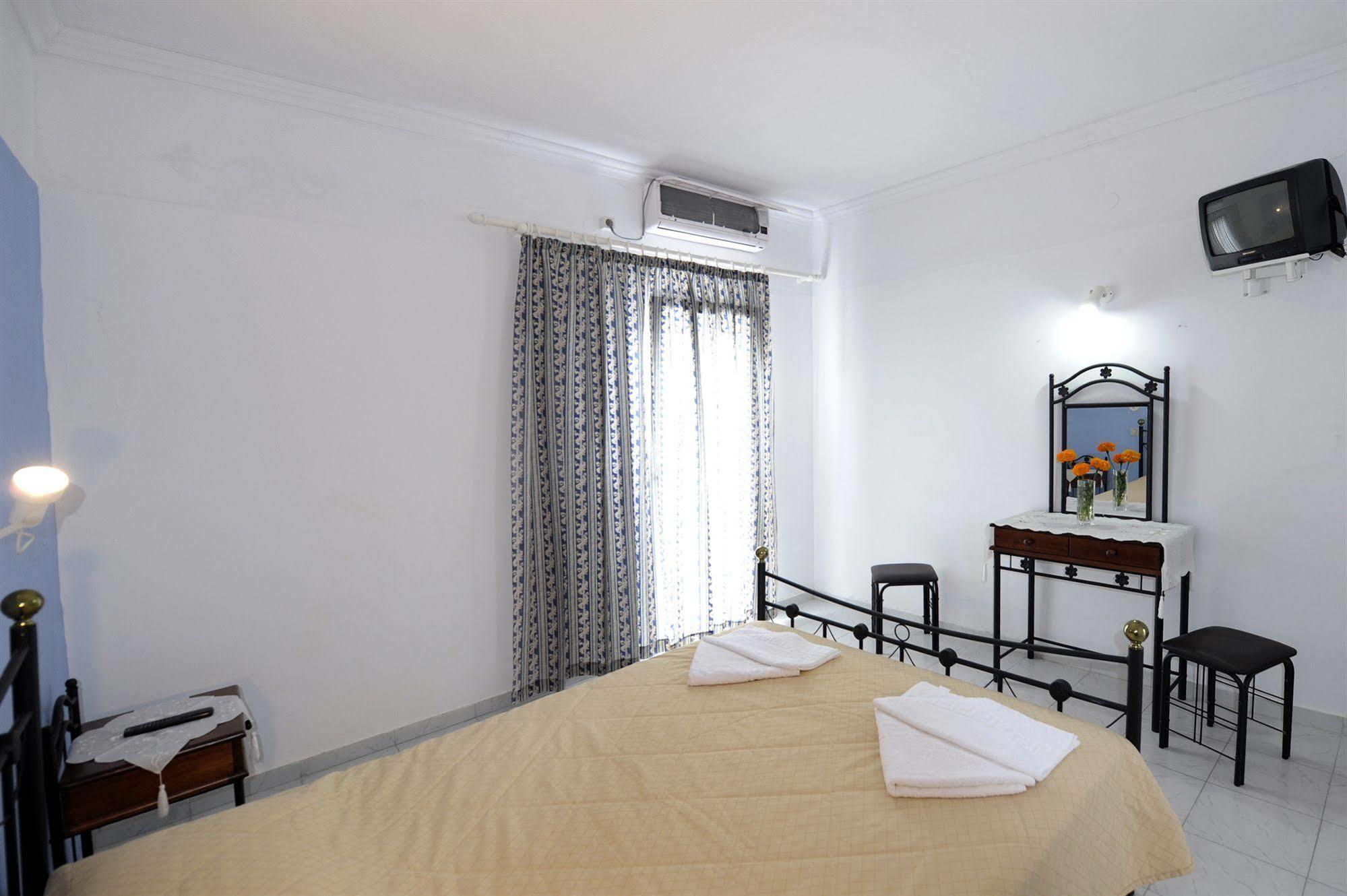 Corali Hotel Adamantas  Zewnętrze zdjęcie